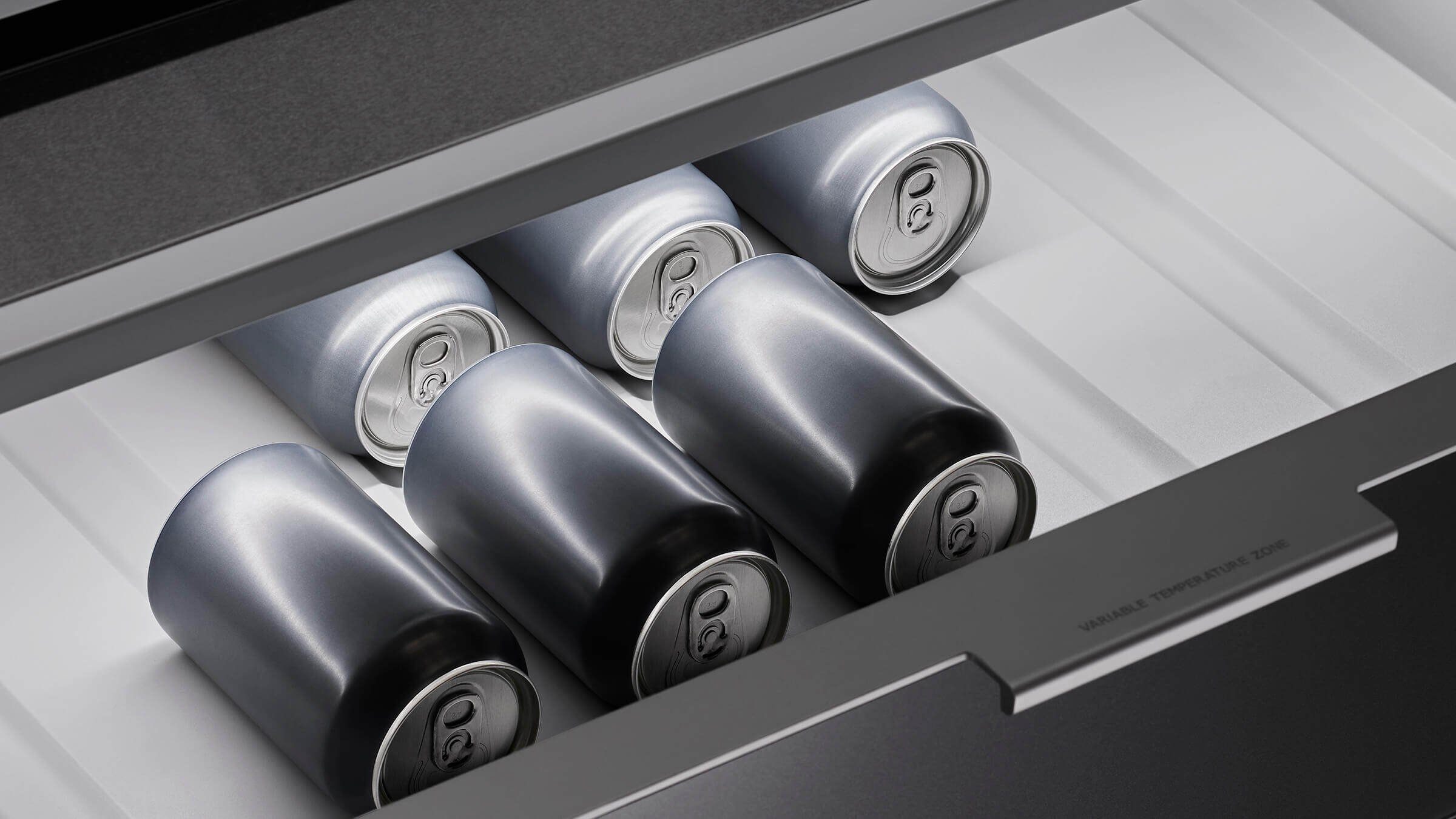 Variable temperature drawer configured to Chill mode, ideal for highly perishable food items