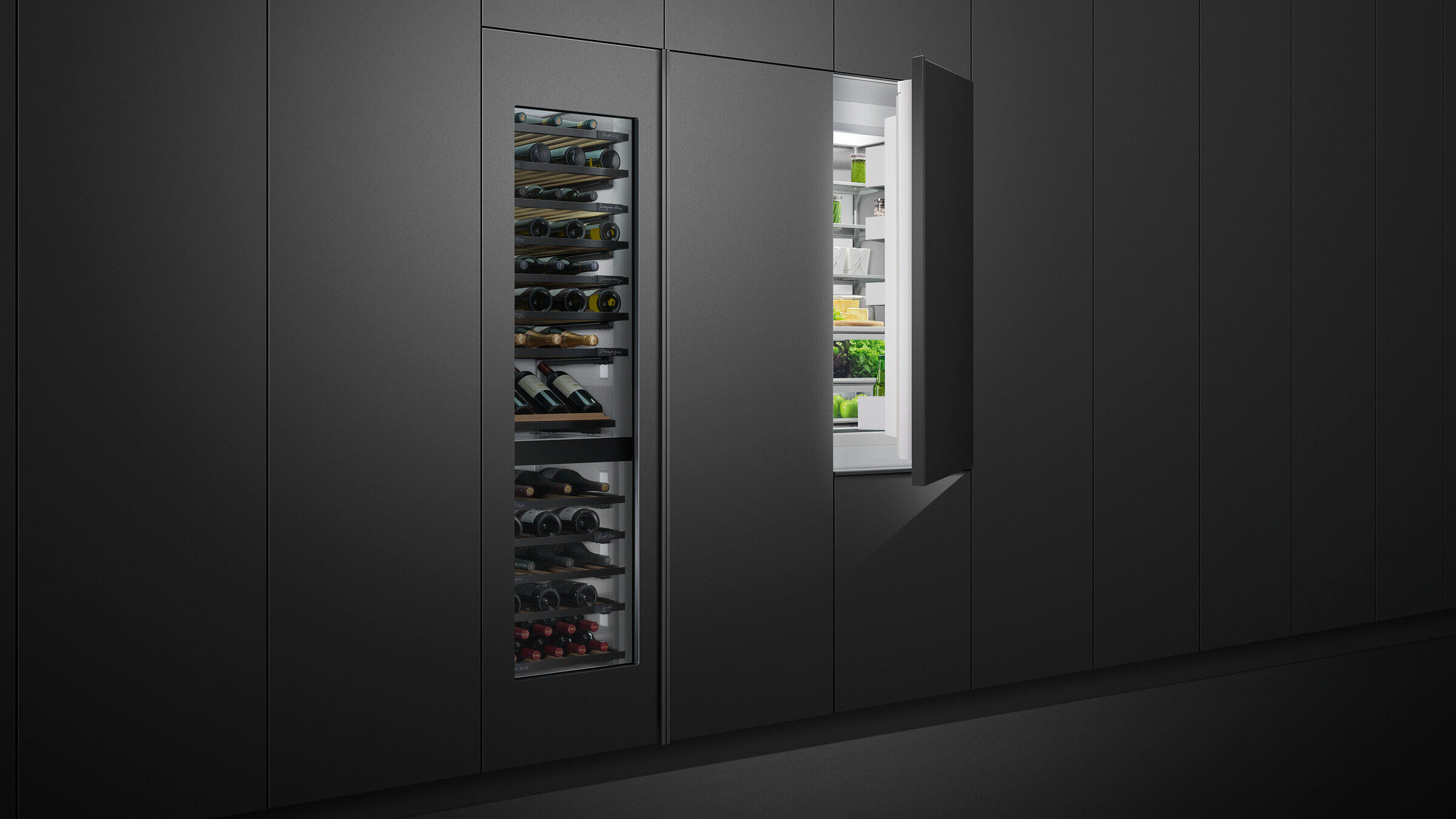 Side-by-side configuration of integrated refrigerator and freezer columns