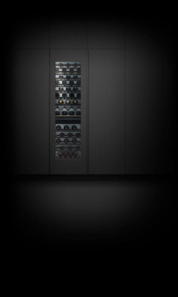 61cm Series 11 Integrated Column Wine Cabinet , hero